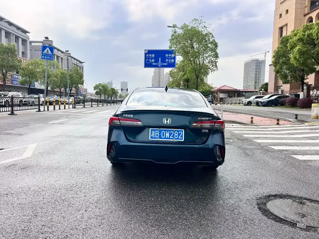 Honda Inspire — фото 4