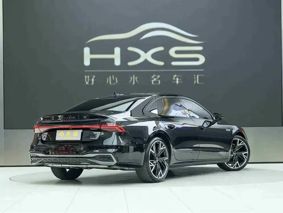 Audi A7L — фото 9