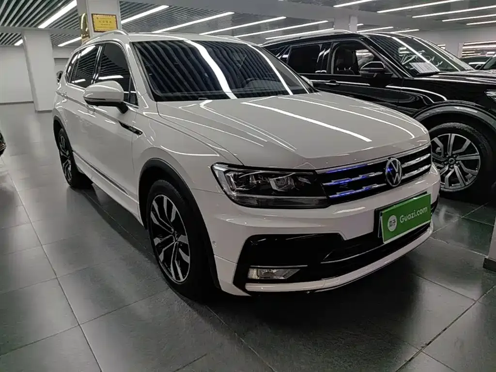 Volkswagen Tiguan L 2021 из CN, фото 3