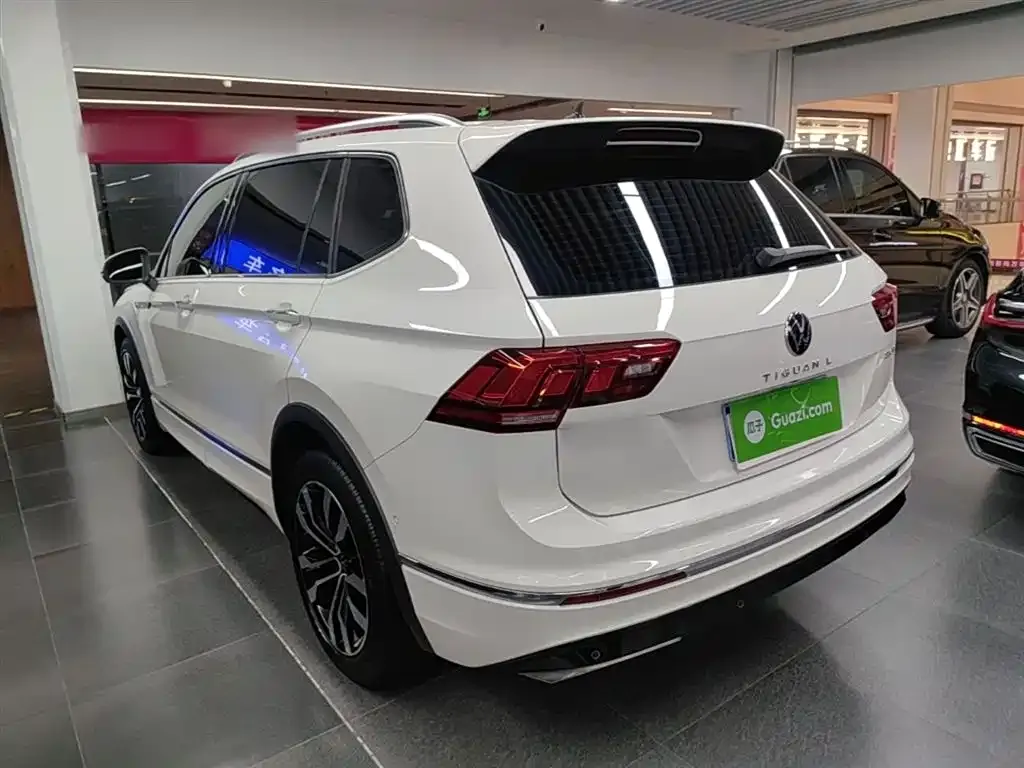 Volkswagen Tiguan L 2021 из CN, фото 9