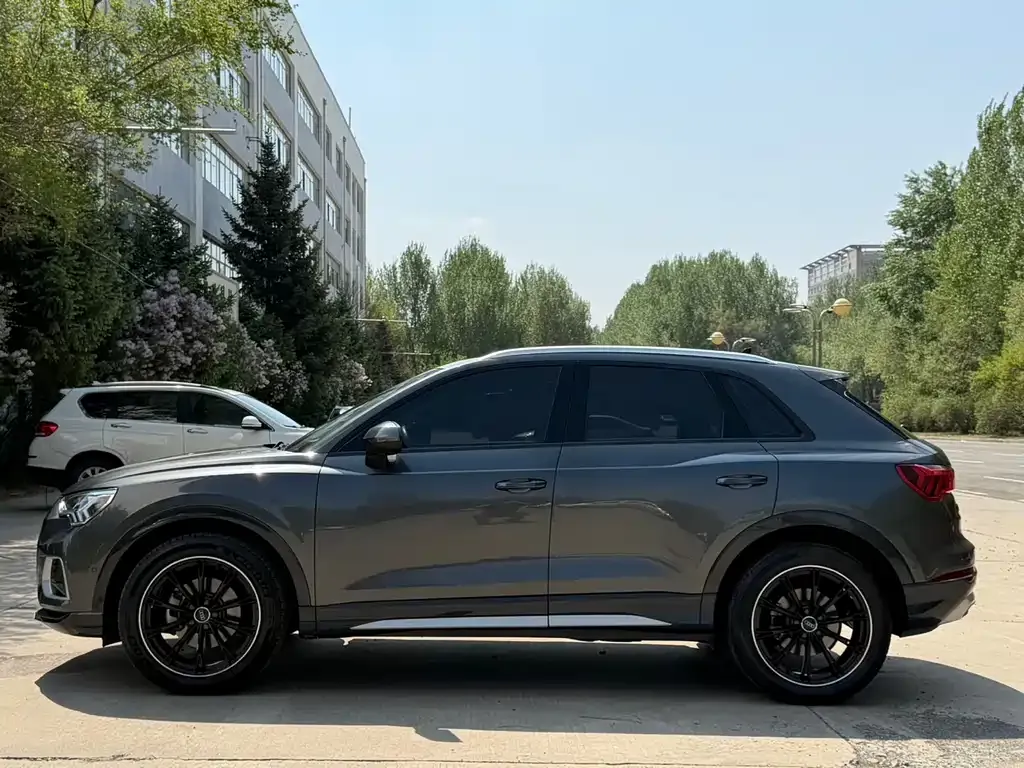 Audi Q3 2022 из CN, фото 3