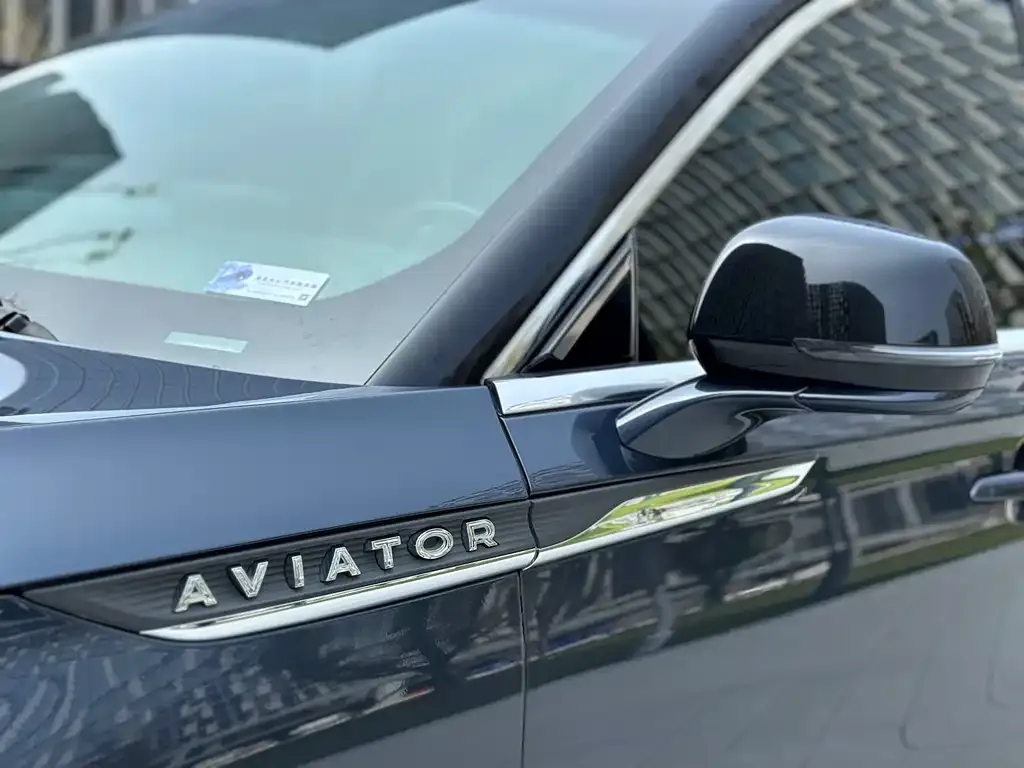 Lincoln Aviator — фото 2
