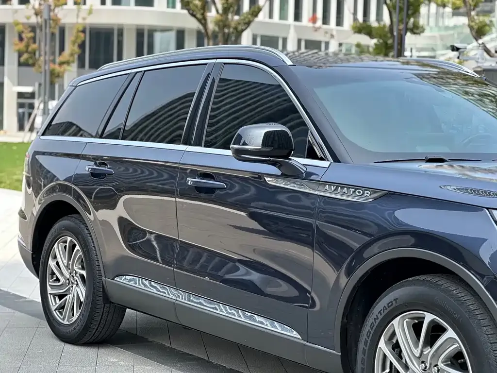 Lincoln Aviator — фото 5