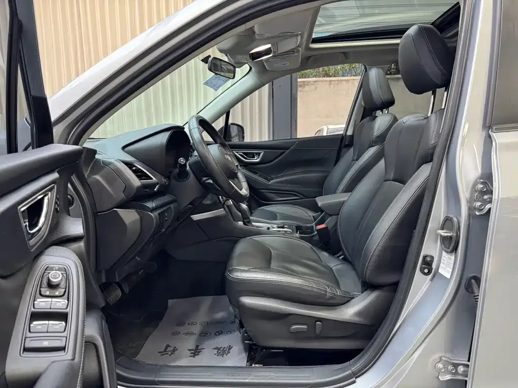Subaru Forester 2022 из CN, фото 9