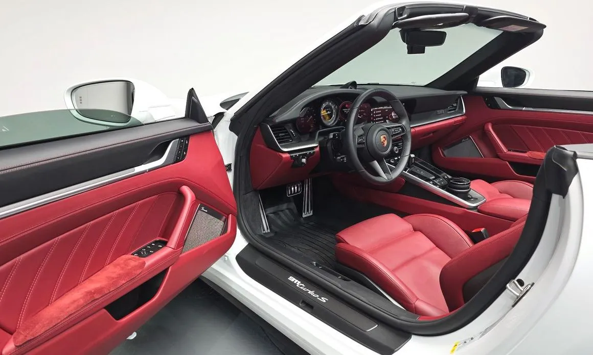 Porsche 911 2024 из KR, фото 8