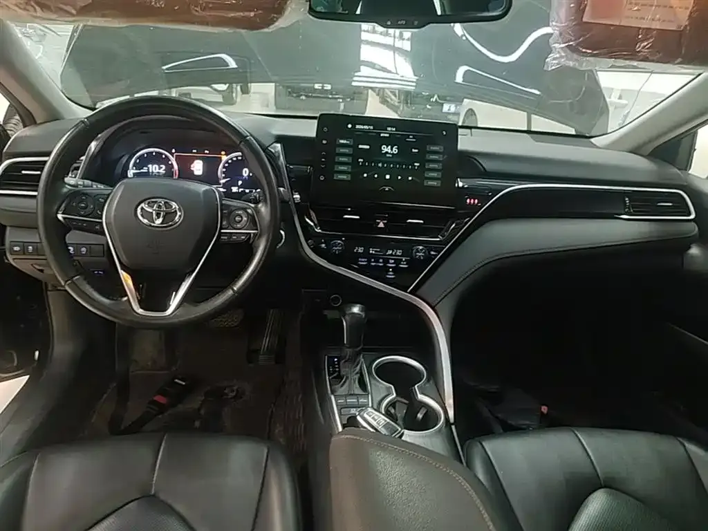 Toyota Camry 2023 из CN, фото 5