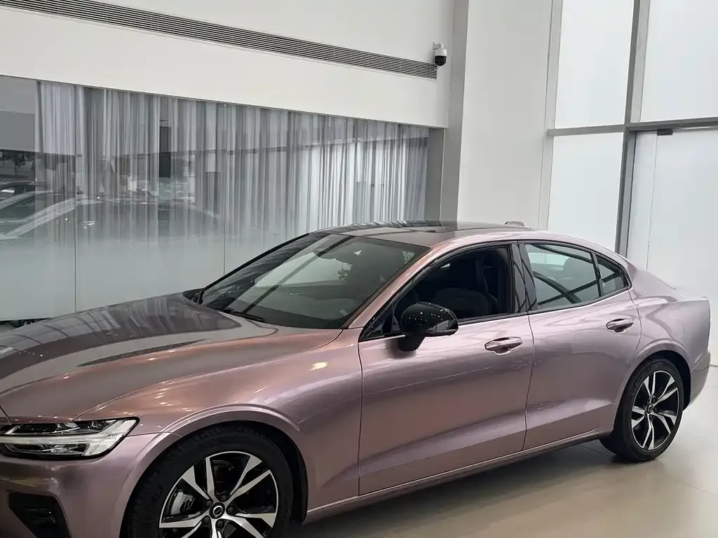 Volvo S60 2024 из CN, фото 10