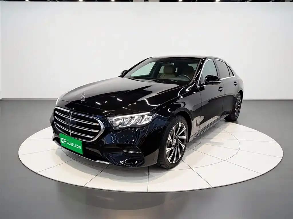 Mercedes-Benz E-Class — фото 3