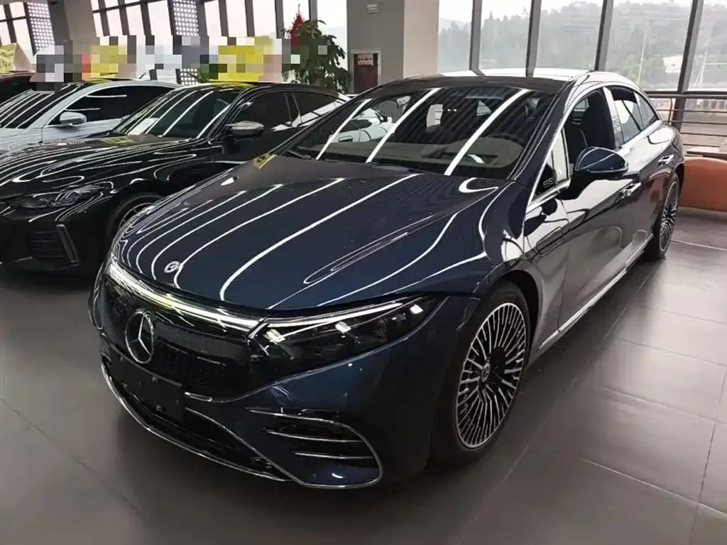 Mercedes-Benz EQS — фото 1