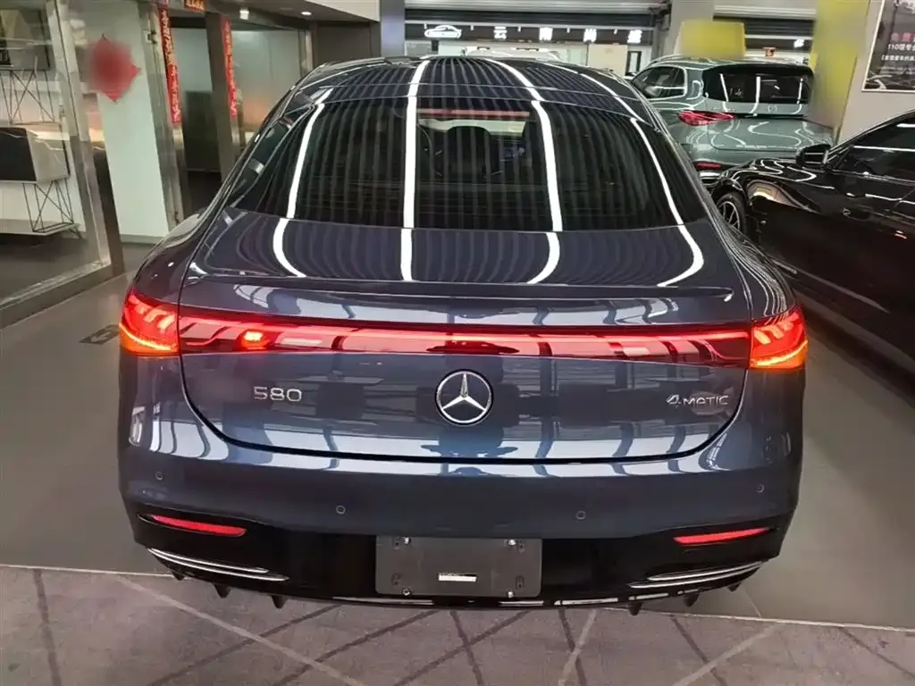 Mercedes-Benz EQS — фото 9
