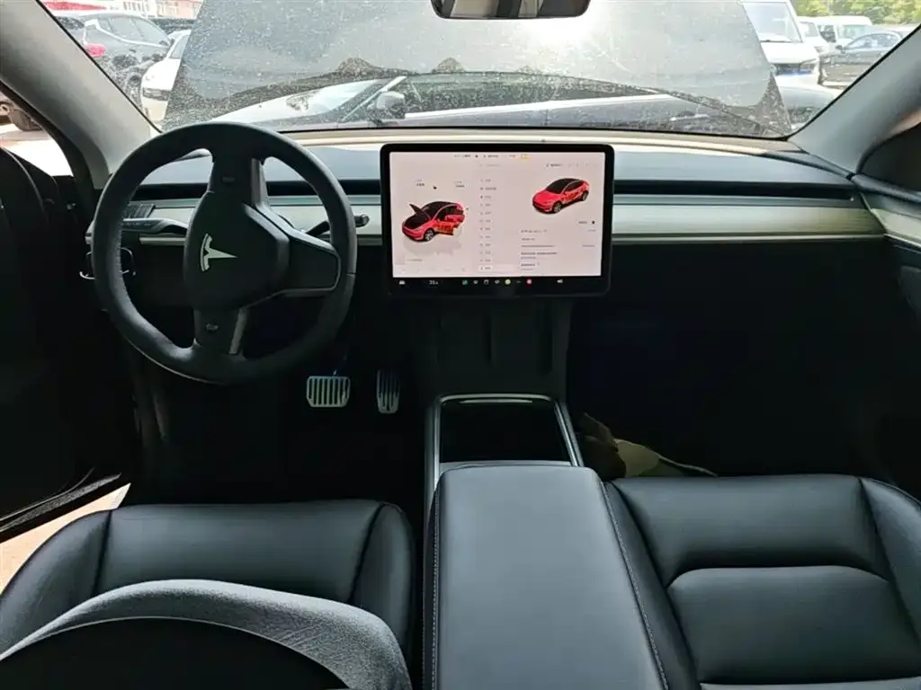Tesla Model Y — фото 4