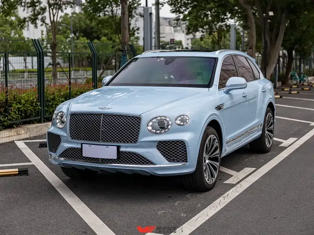 Bentley Bentayga 2023 из CN, фото 1