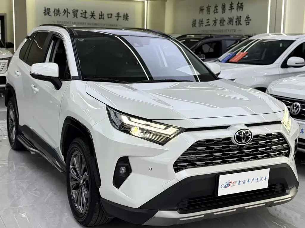 Toyota RAV4 2025 из CN, фото 2