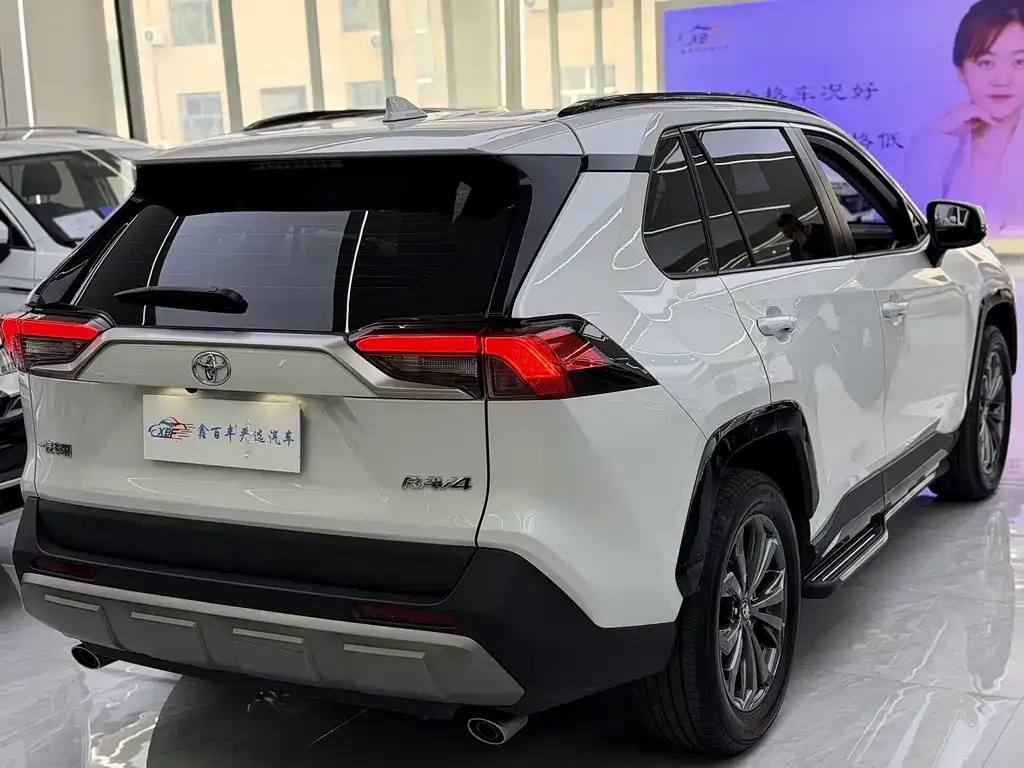 Toyota RAV4 2025 из CN, фото 5