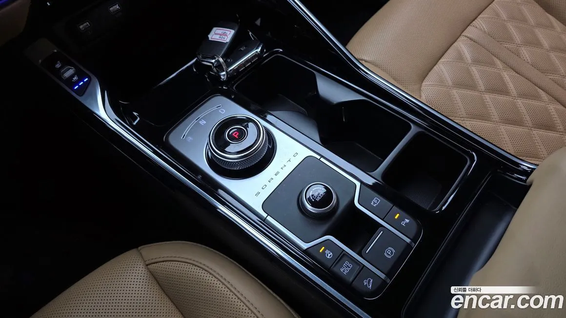 Kia Sorento — фото 7