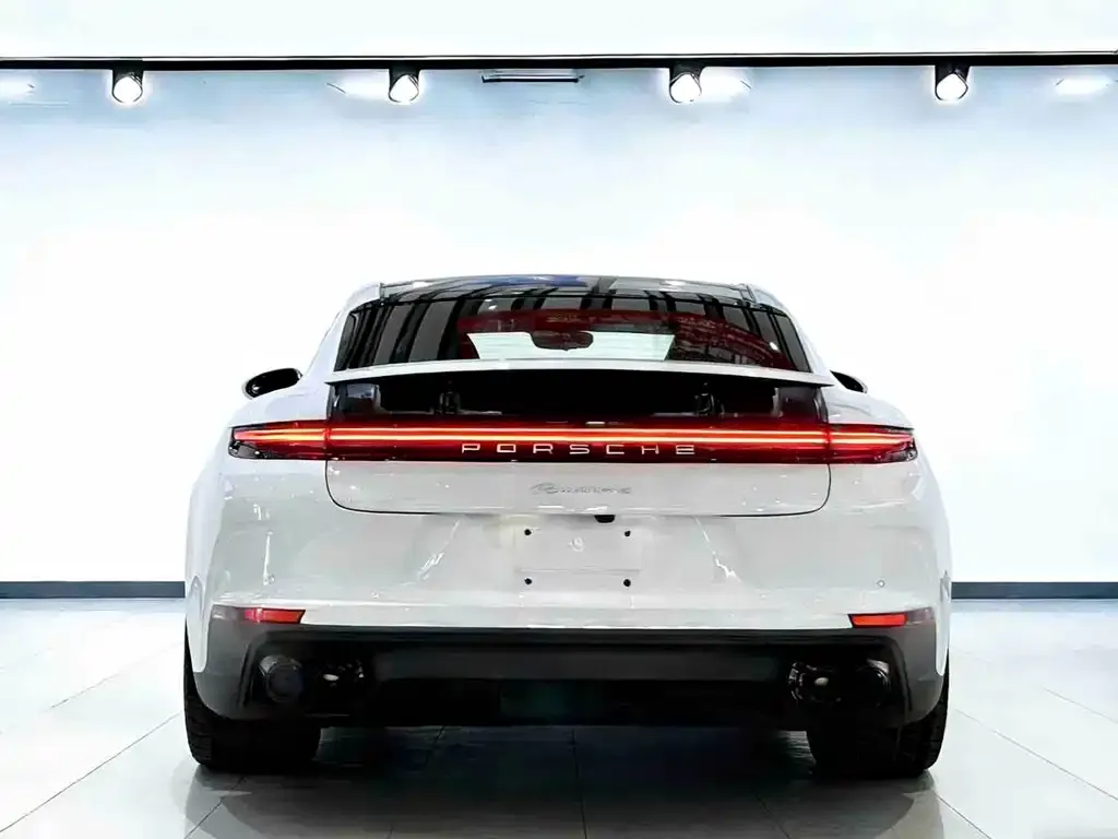 Porsche Panamera 2025 из CN, фото 3