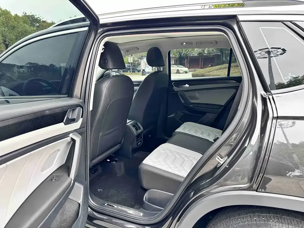 Volkswagen Tayron 2022 из CN, фото 4