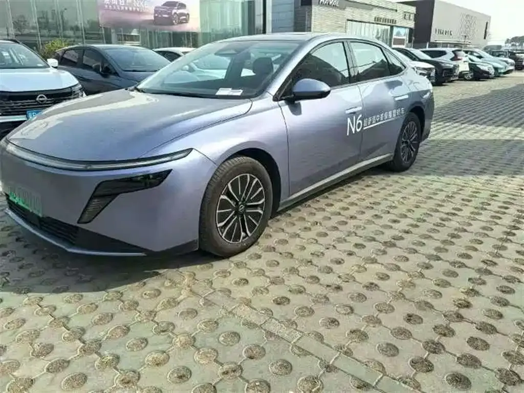 Nissan N6