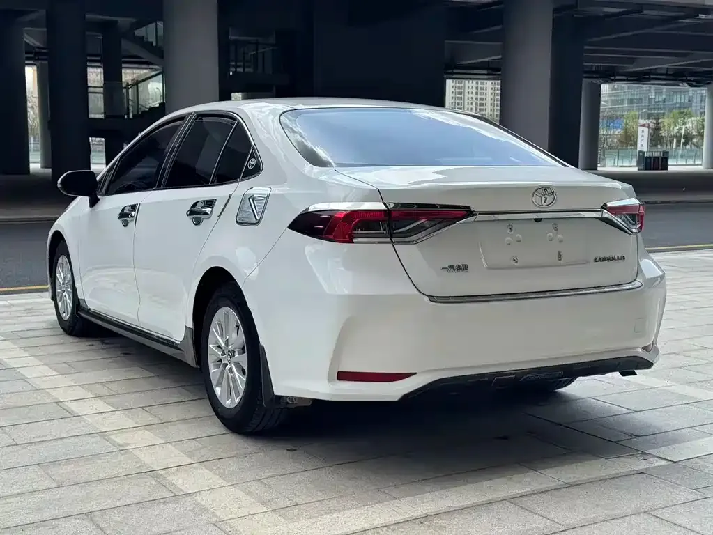 Toyota Corolla 2022 из CN, фото 9