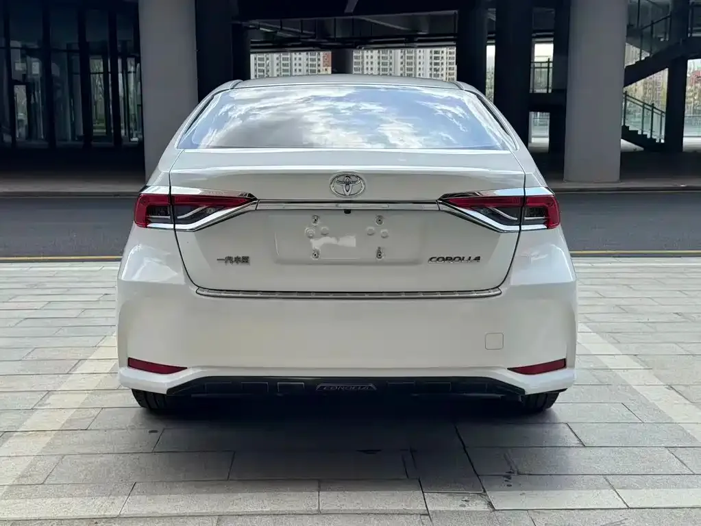 Toyota Corolla 2022 из CN, фото 2