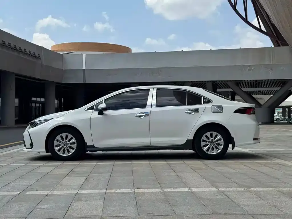Toyota Corolla 2022 из CN, фото 7