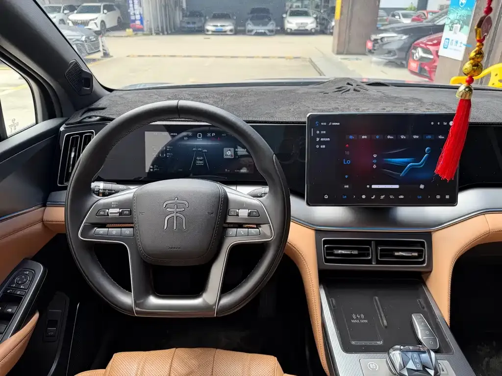 BYD L DM-i 2024 из CN, фото 8