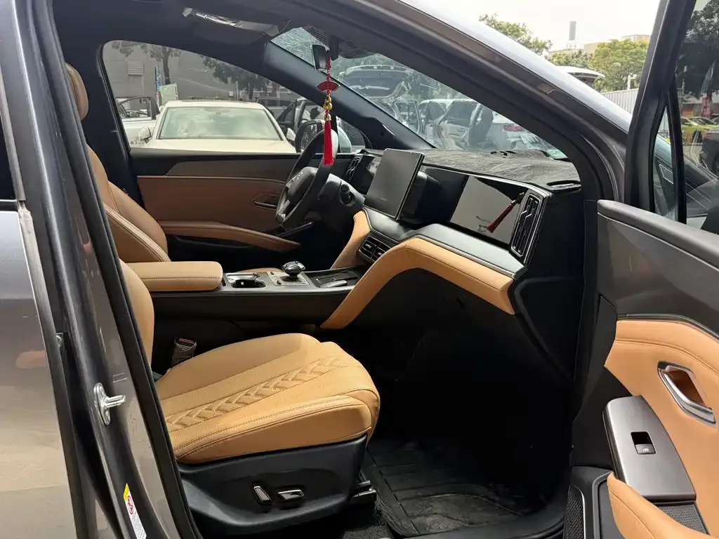 BYD L DM-i 2024 из CN, фото 5
