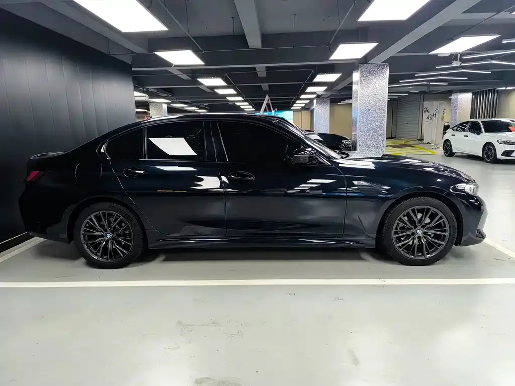 BMW 3 Series 2023 из CN, фото 7