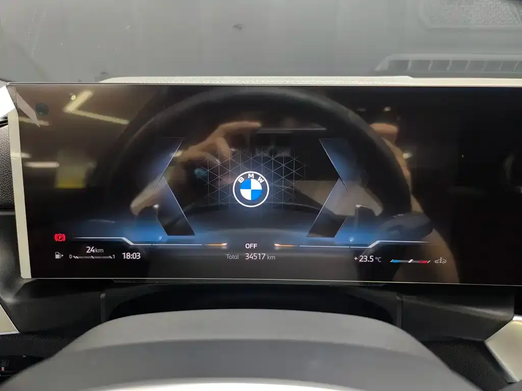 BMW 3 Series 2023 из CN, фото 10