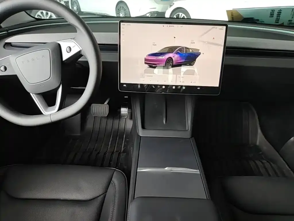 Tesla Model 3 — фото 3