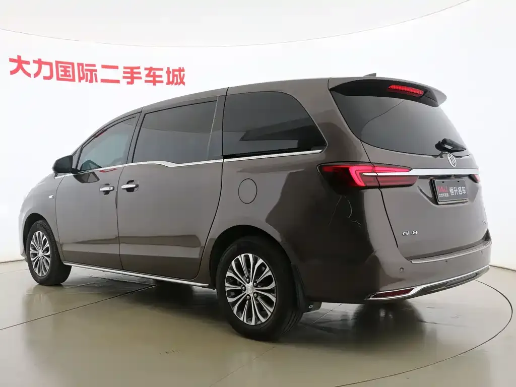 Buick GL8 2023 из CN, фото 4