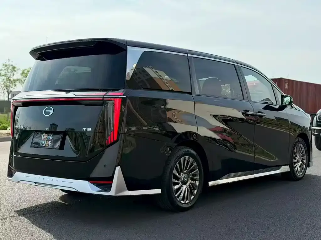 GAC Motor Trumpchi M8 — фото 9