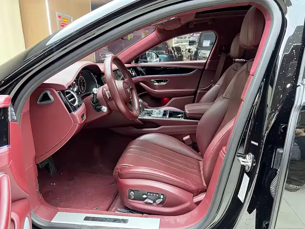 Bentley Flying Spur 2022 из CN, фото 8