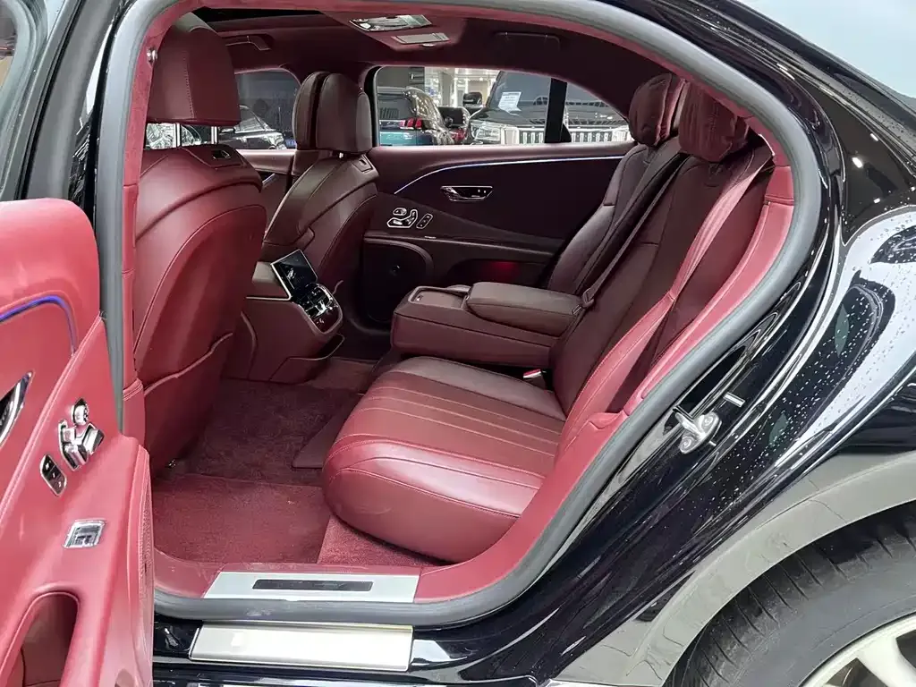 Bentley Flying Spur 2022 из CN, фото 9