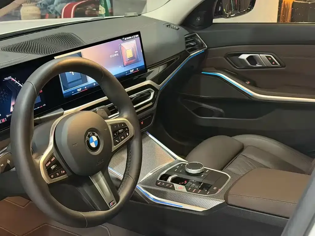 BMW 3 Series 2024 из CN, фото 4