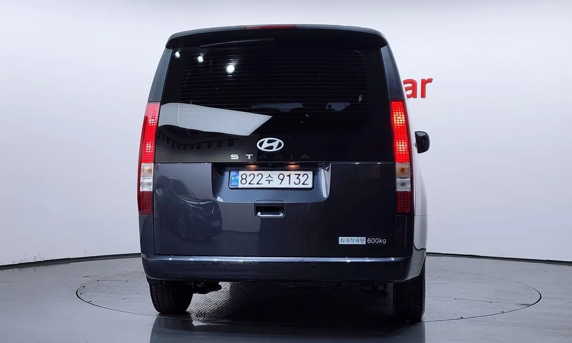 Hyundai Staria — фото 2