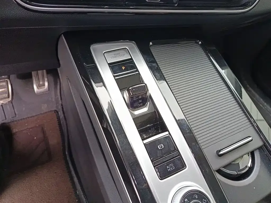 Volkswagen Tavendor 2024 из CN, фото 10