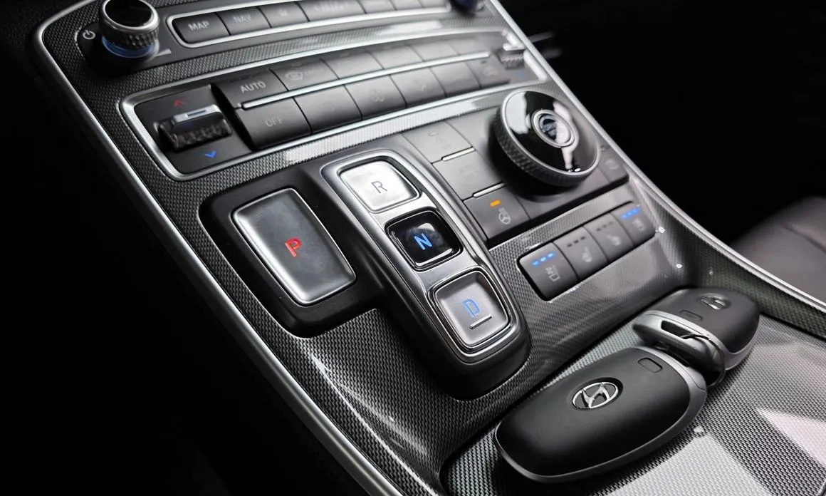 Hyundai Santafe — фото 6
