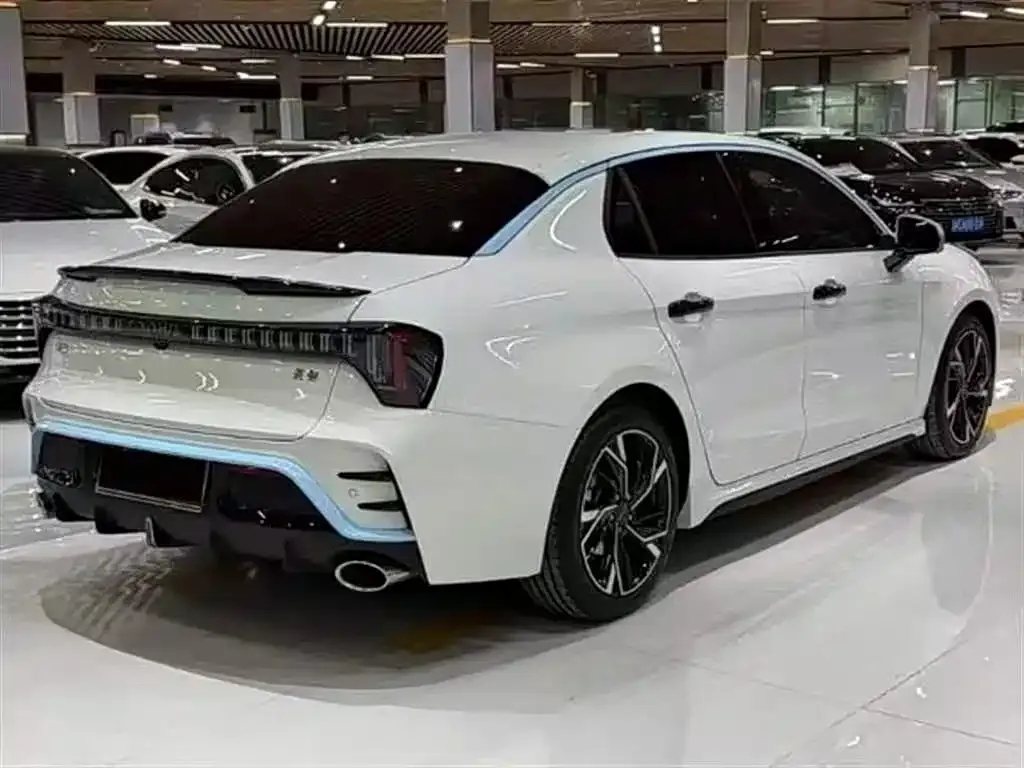 Lynk & Co 03 2022 из CN, фото 9