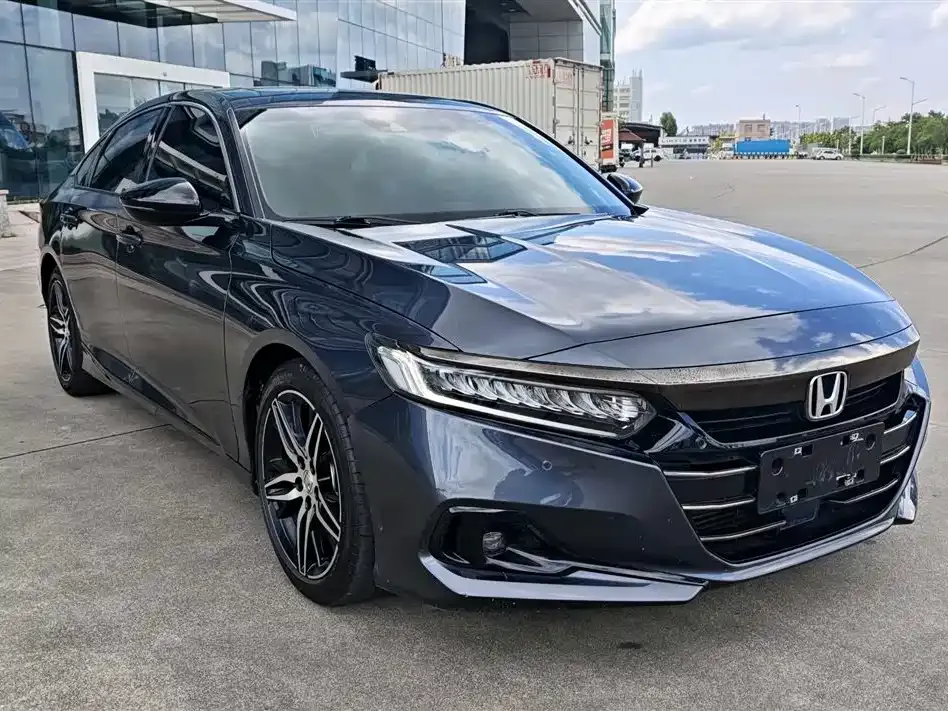 Honda Accord — фото 4