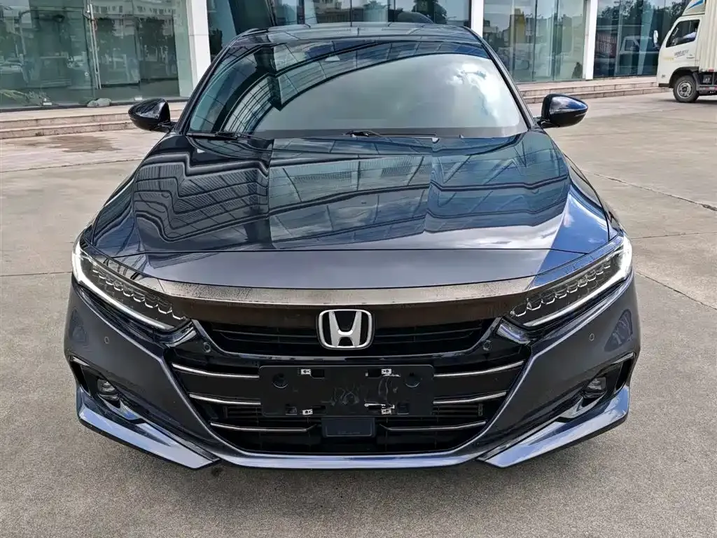 Honda Accord — фото 6