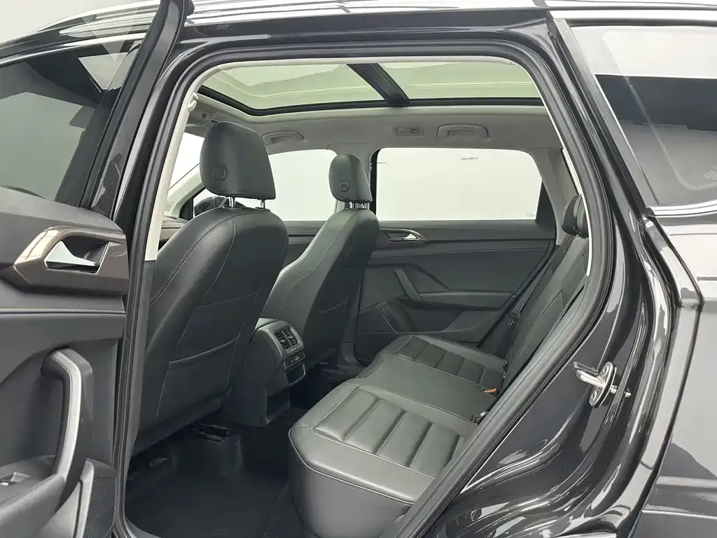 Volkswagen Tharu 2022 из CN, фото 9