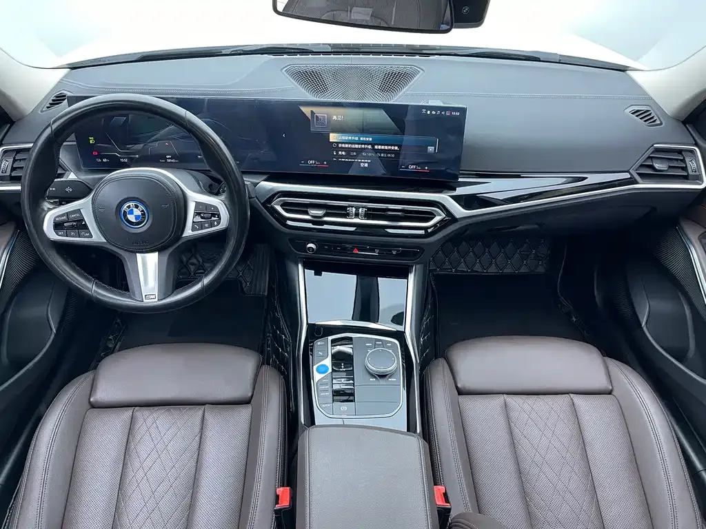 BMW i3 — фото 9