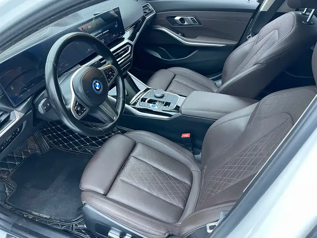 BMW i3 — фото 8