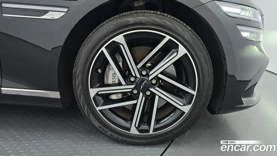 Genesis G80 — фото 10