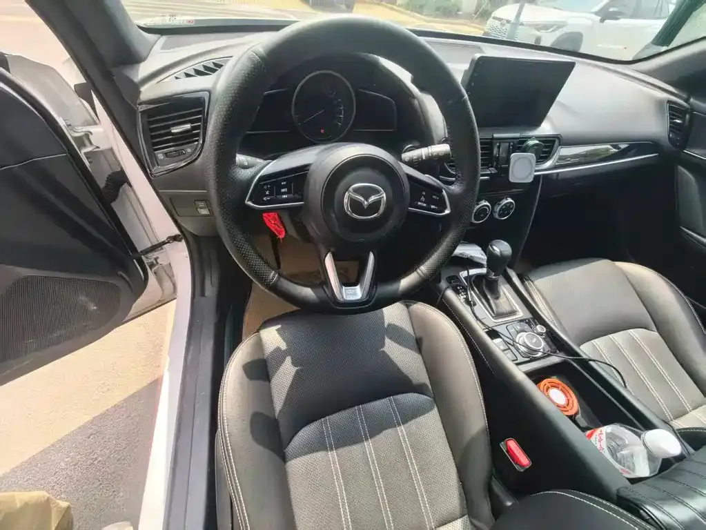 Mazda CX-4 — фото 7