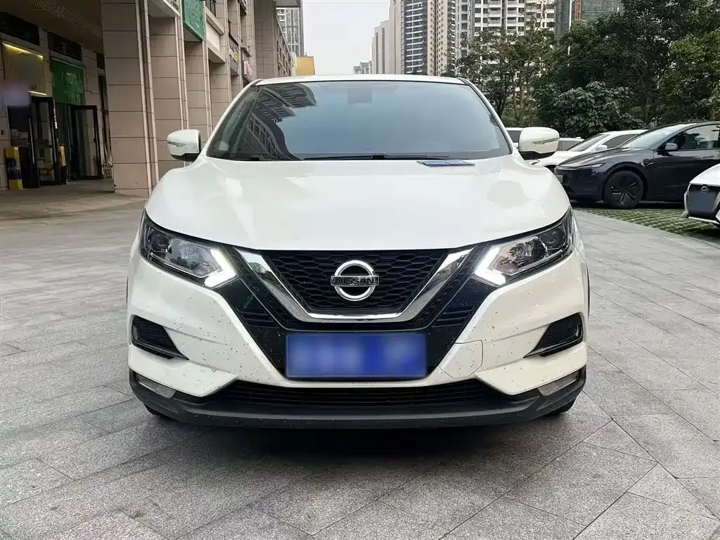 Nissan Qashqai — фото 4