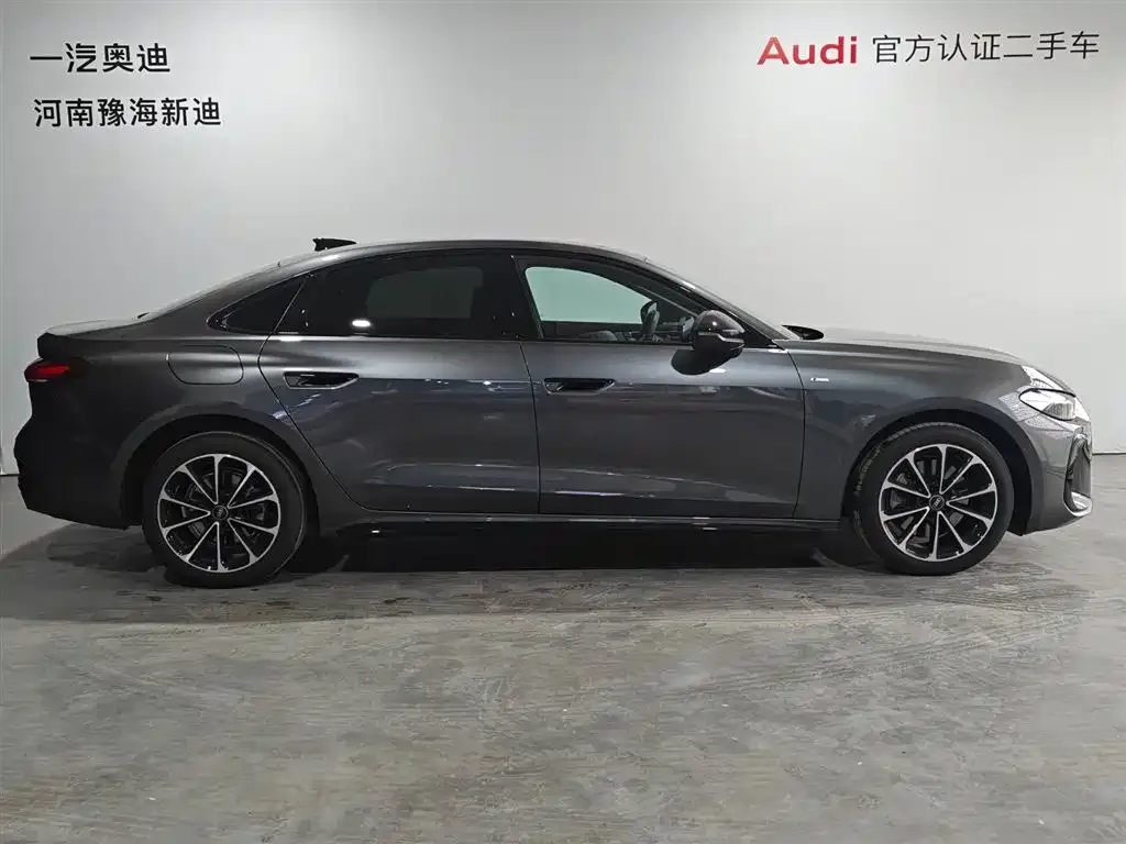 Audi A5L — фото 2