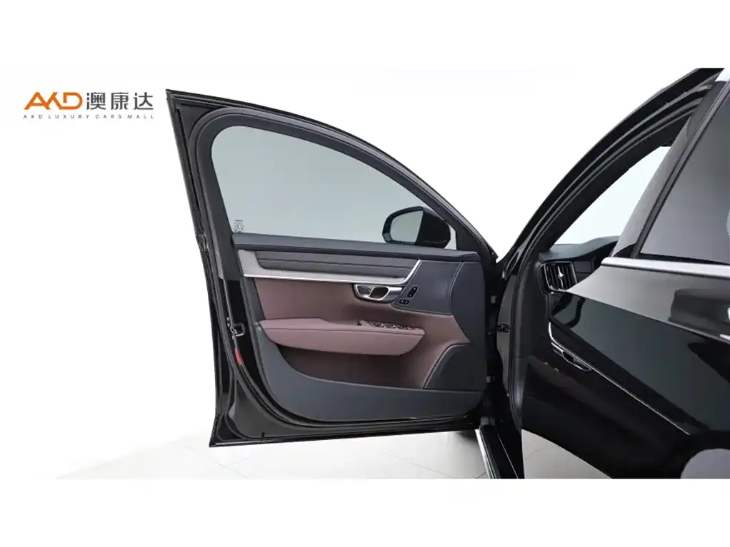 Volvo S90 2025 из CN, фото 2