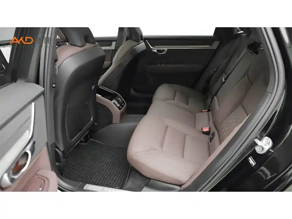 Volvo S90 2025 из CN, фото 10